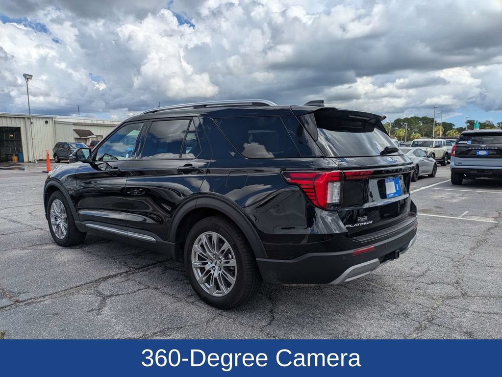Certified 2026 Ford Explorer Platinum RWD image 6