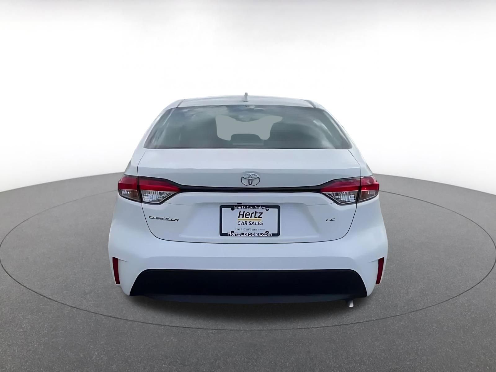 Used 2025 Toyota Corolla LE image 12