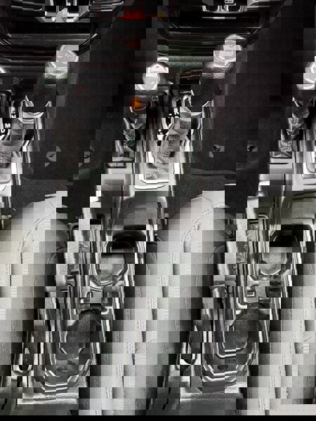 Used 2021 Jeep Wrangler Unlimited Sport image 37