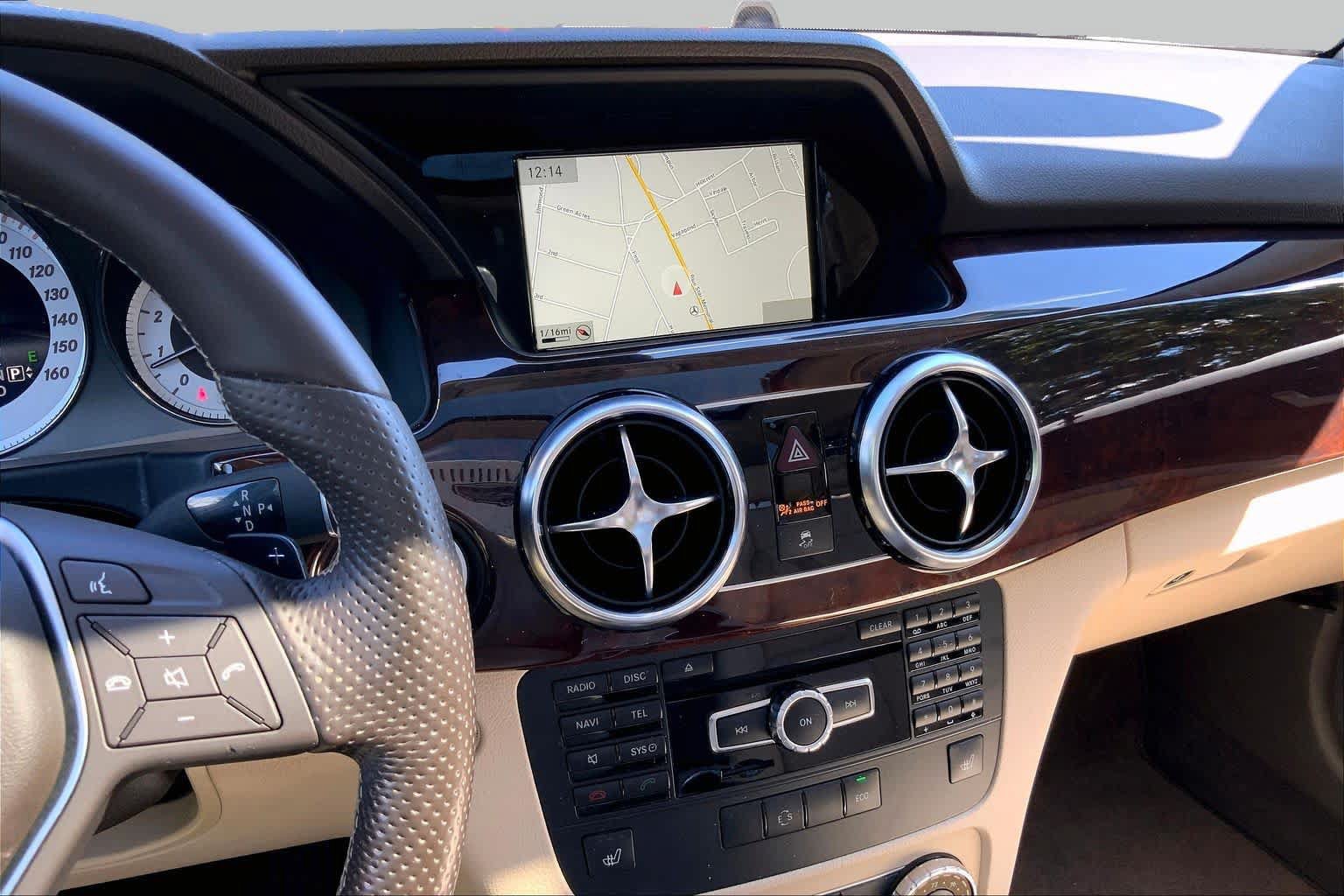 Used 2015 Mercedes-Benz GLK 350 4MATIC image 7