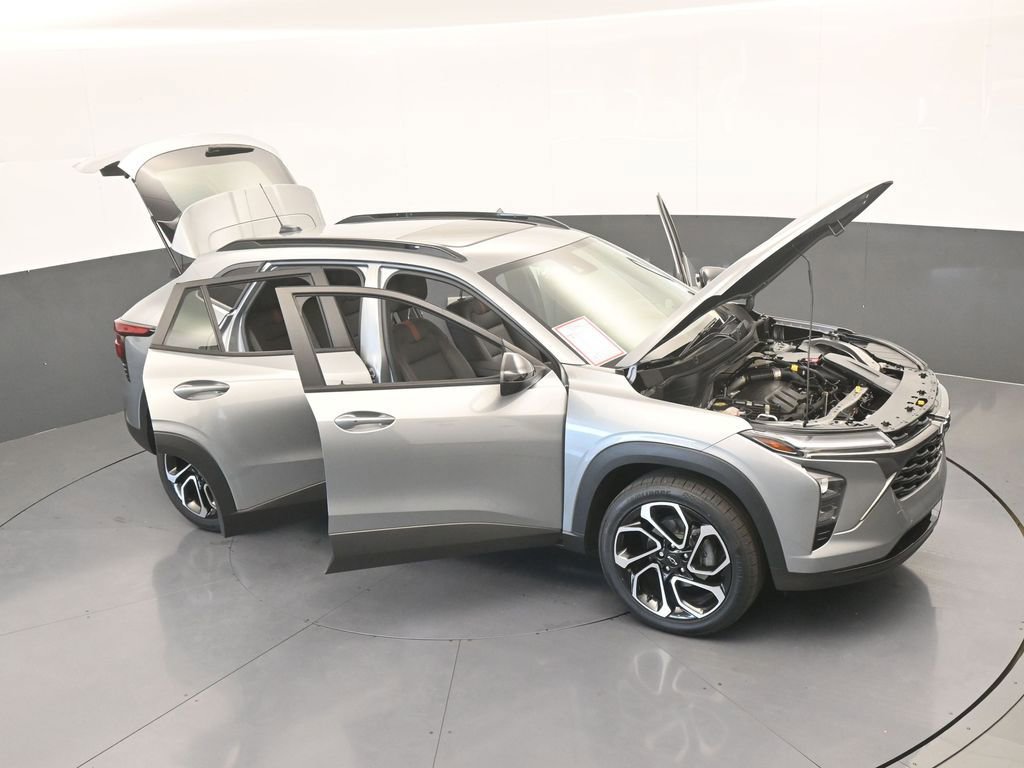 Used 2024 Chevrolet Trax RS w/ Sunroof Package image 73