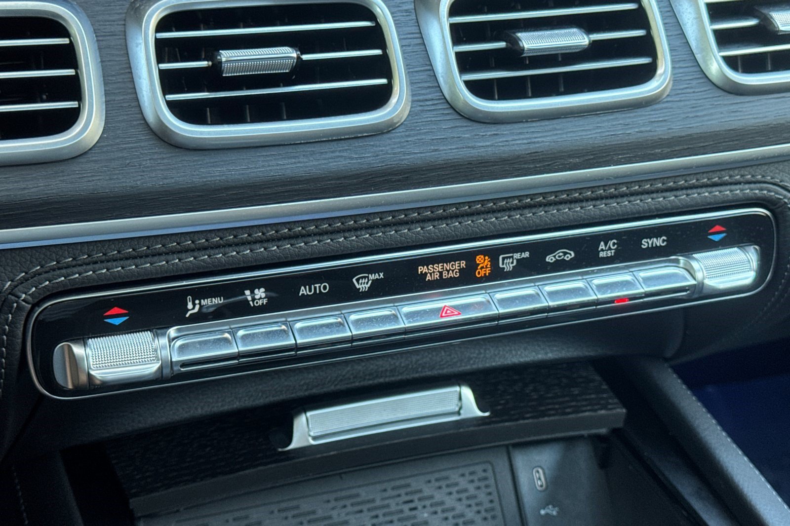 Certified 2026 Mercedes-Benz GLE 53 AMG 4MATIC Coupe image 28