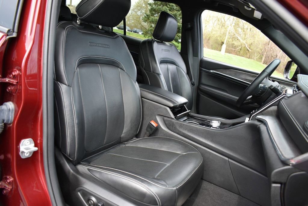 Used 2022 Jeep Grand Cherokee L Overland AWD/4WD image 29