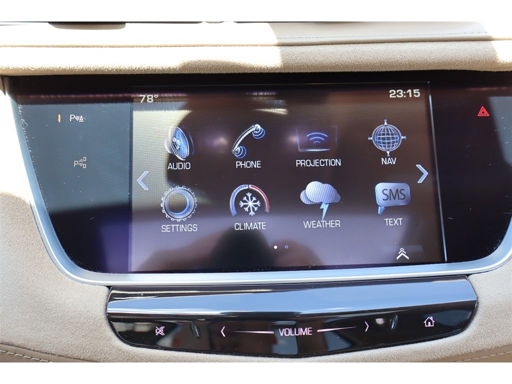 Used 2017 Cadillac XT5 Platinum AWD/4WD image 42