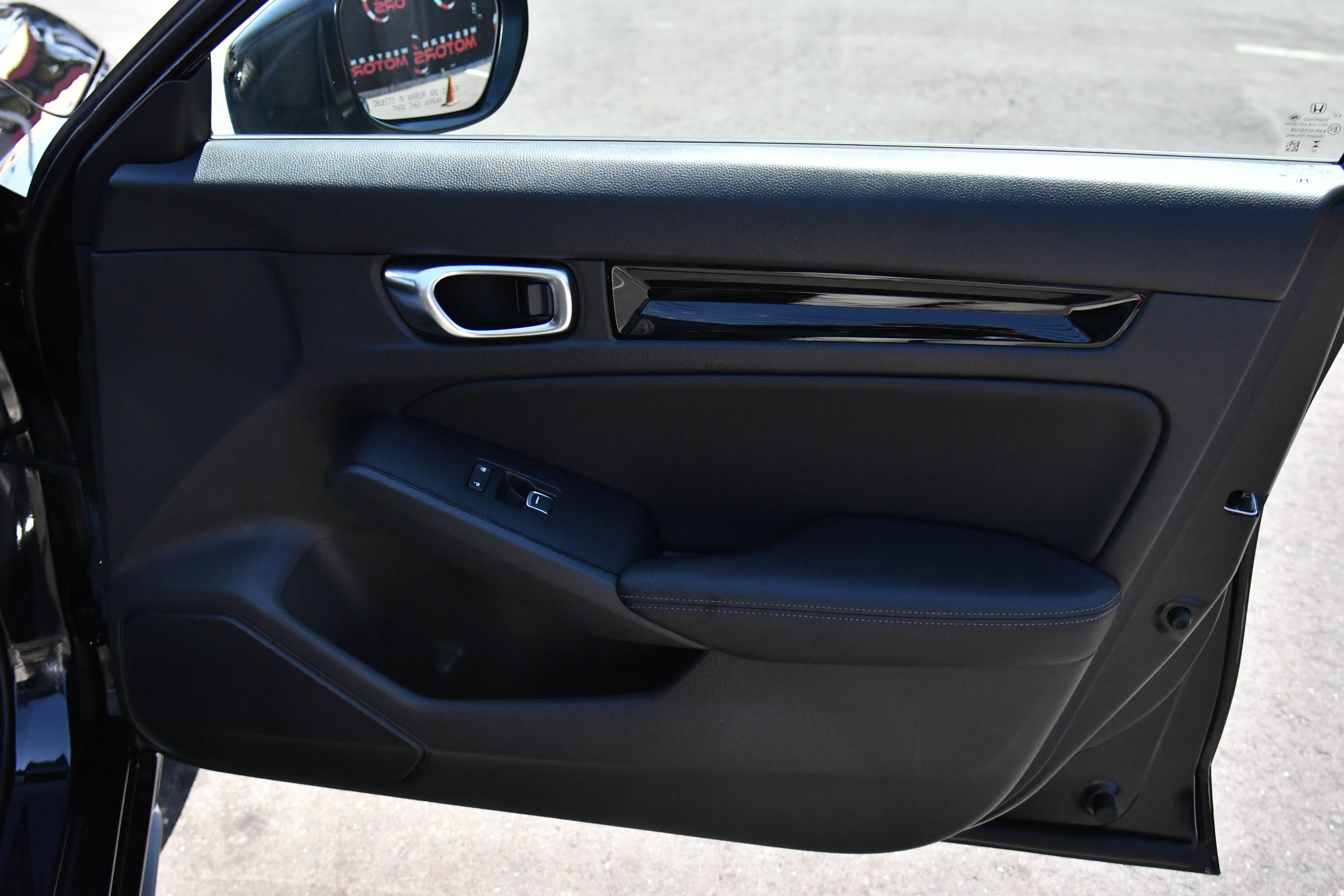 Used 2024 Honda Civic EX-L image 41