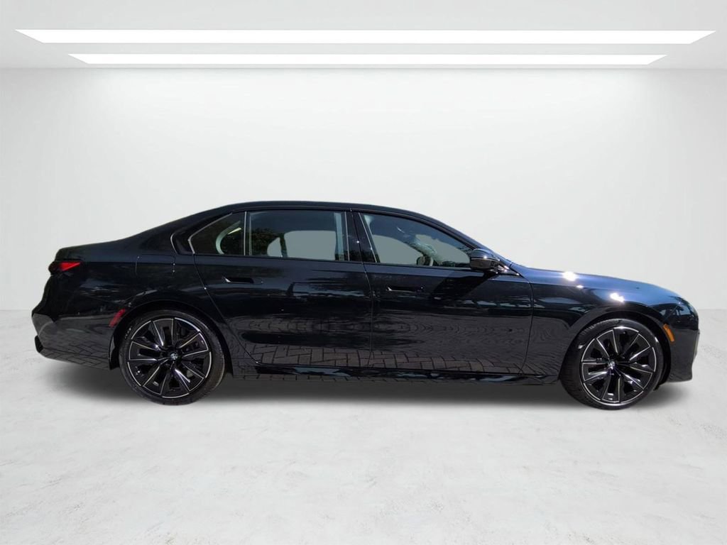 New 2026 BMW 760i xDrive AWD/4WD image 3