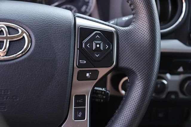 Used 2023 Toyota Tacoma SR5 AWD/4WD image 12