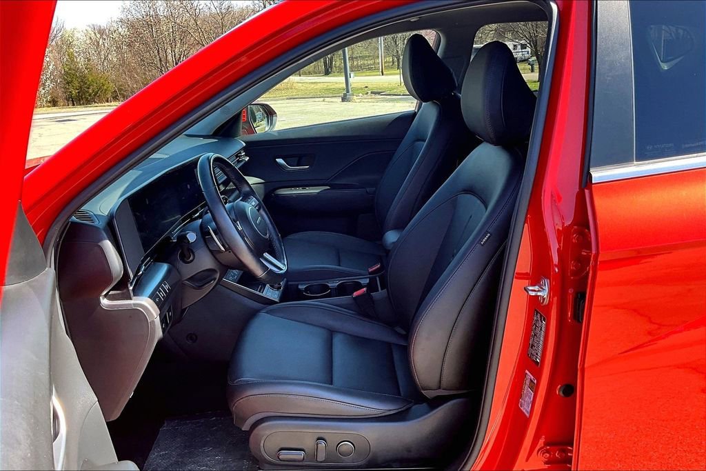 Used 2024 Hyundai Kona Limited image 25