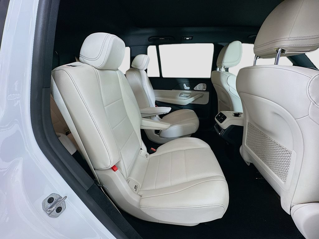 Used 2025 Mercedes-Benz GLS 450 4MATIC image 29