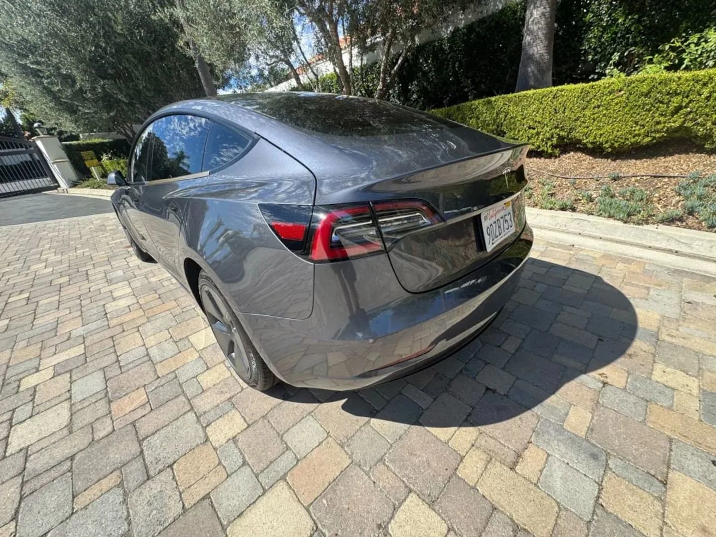 Used 2023 Tesla Model 3 Standard Range image 5