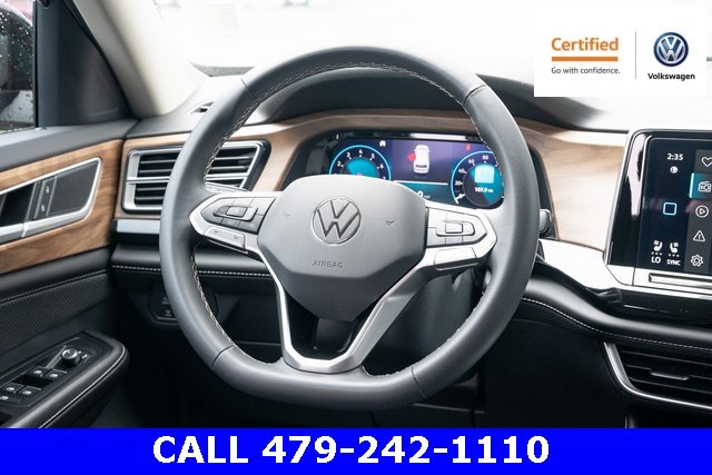 Certified 2024 Volkswagen Atlas SE w/ Black Wheel Package image 31