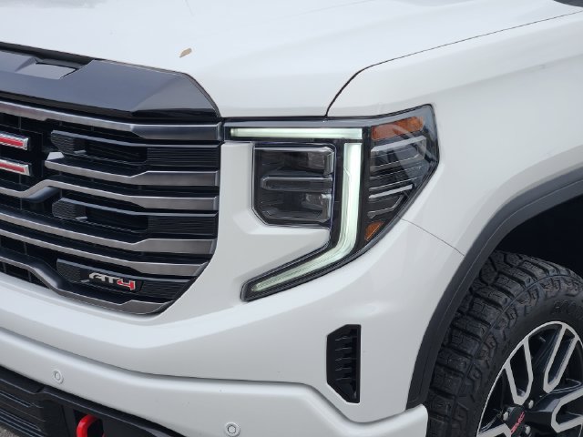 Used 2026 GMC Sierra 1500 AT4 w/ AT4 Premium Package AWD/4WD image 7