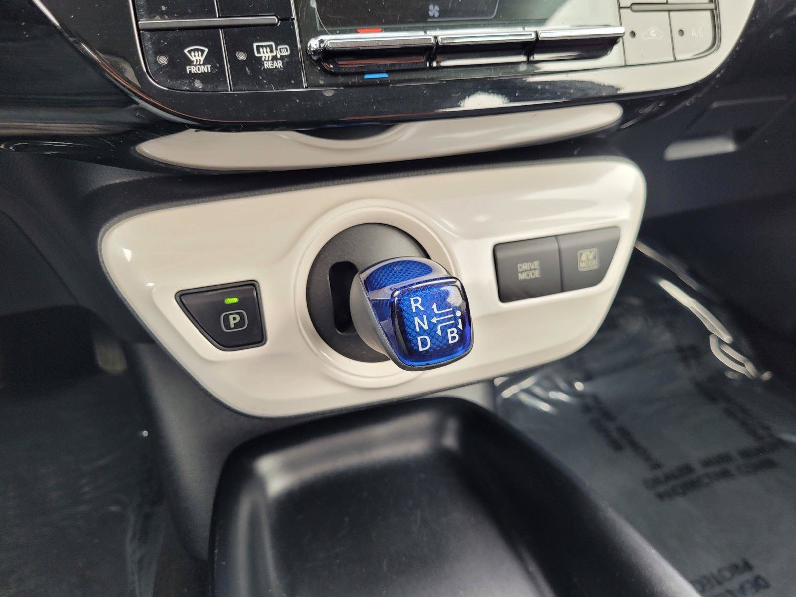 Used 2017 Toyota Prius Two w/ Prius Two Safety Plus Package FWD image 25