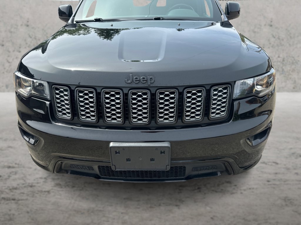 Used 2021 Jeep Grand Cherokee Laredo X AWD/4WD image 13