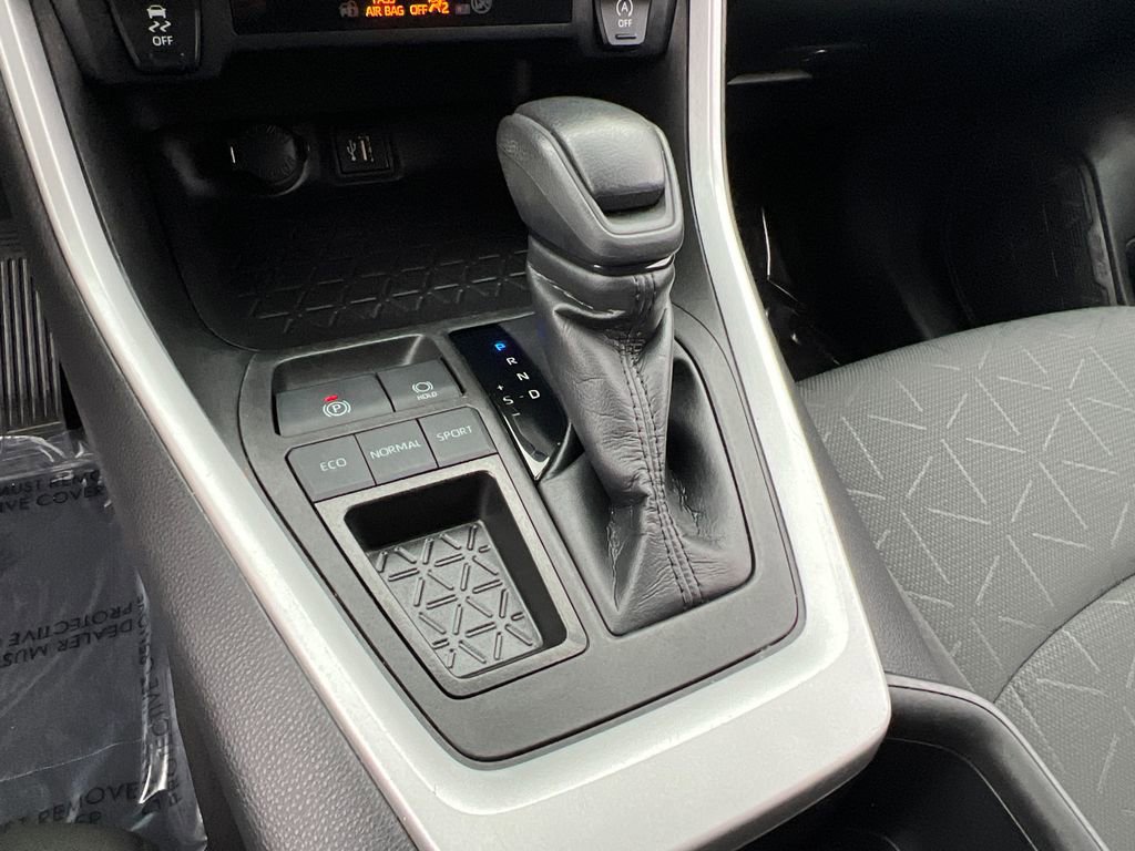 Used 2023 Toyota RAV4 XLE image 25