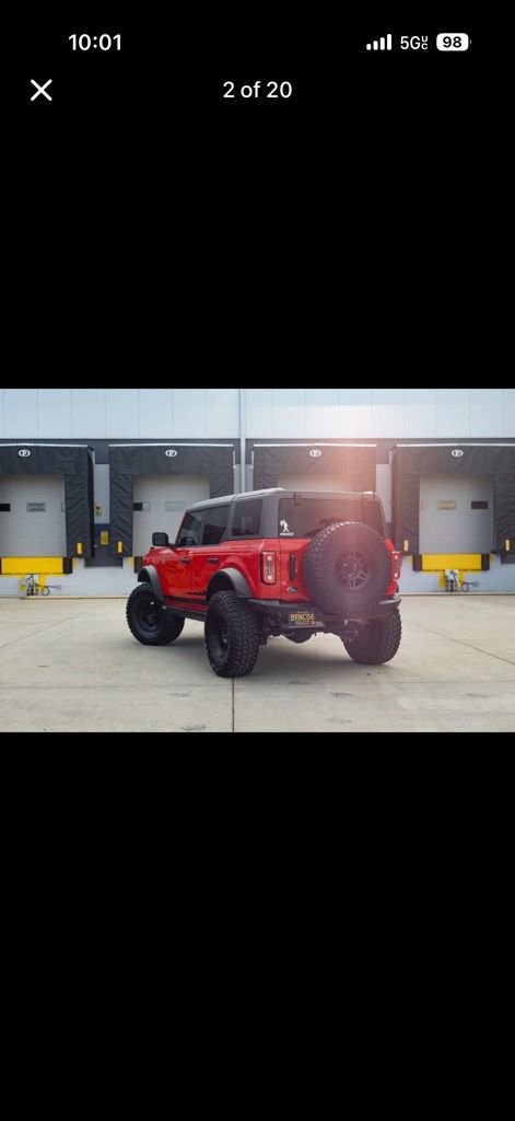 Used 2022 Ford Bronco Wildtrak image 2