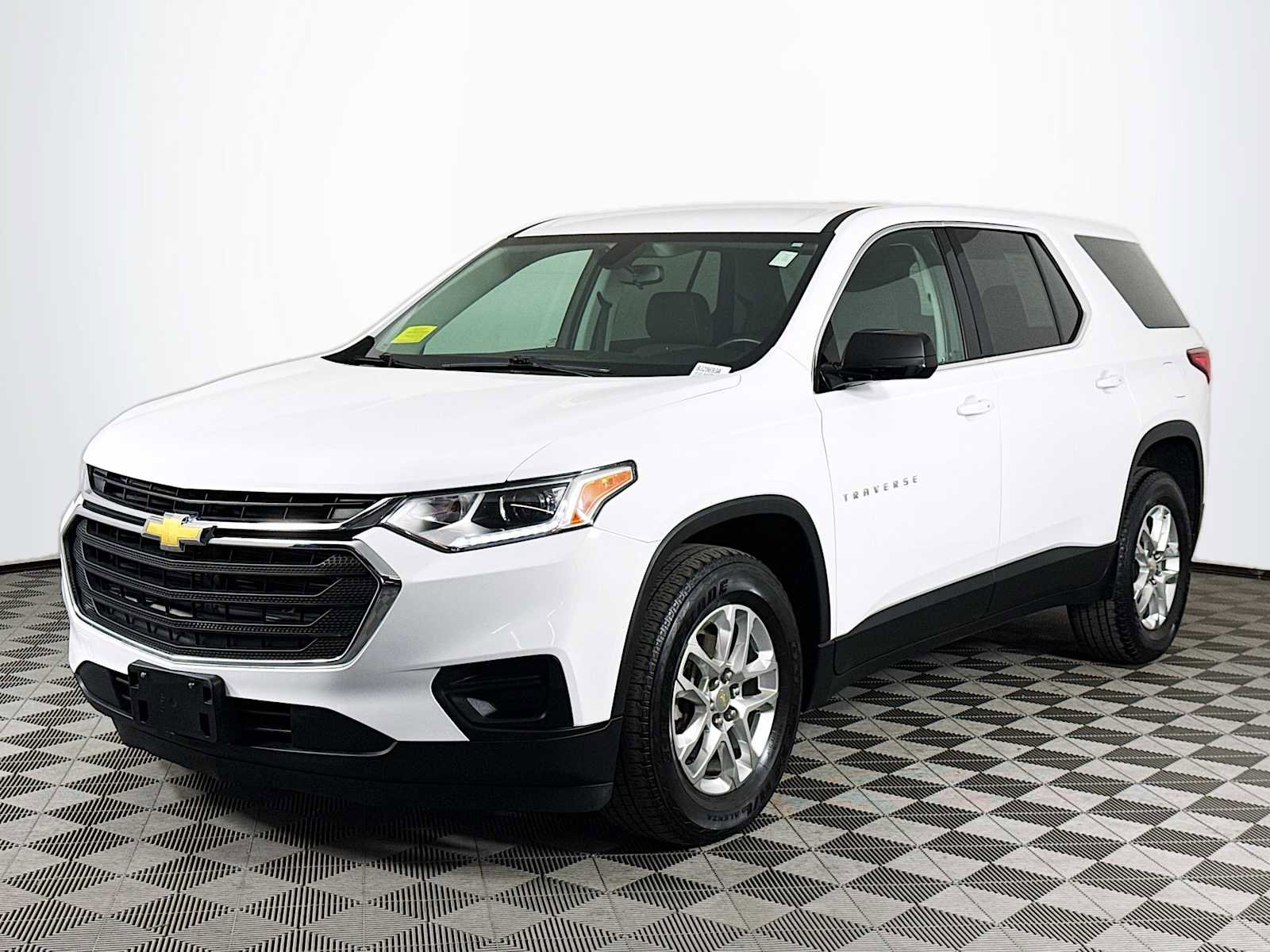 Used 2019 Chevrolet Traverse LS AWD/4WD video 1