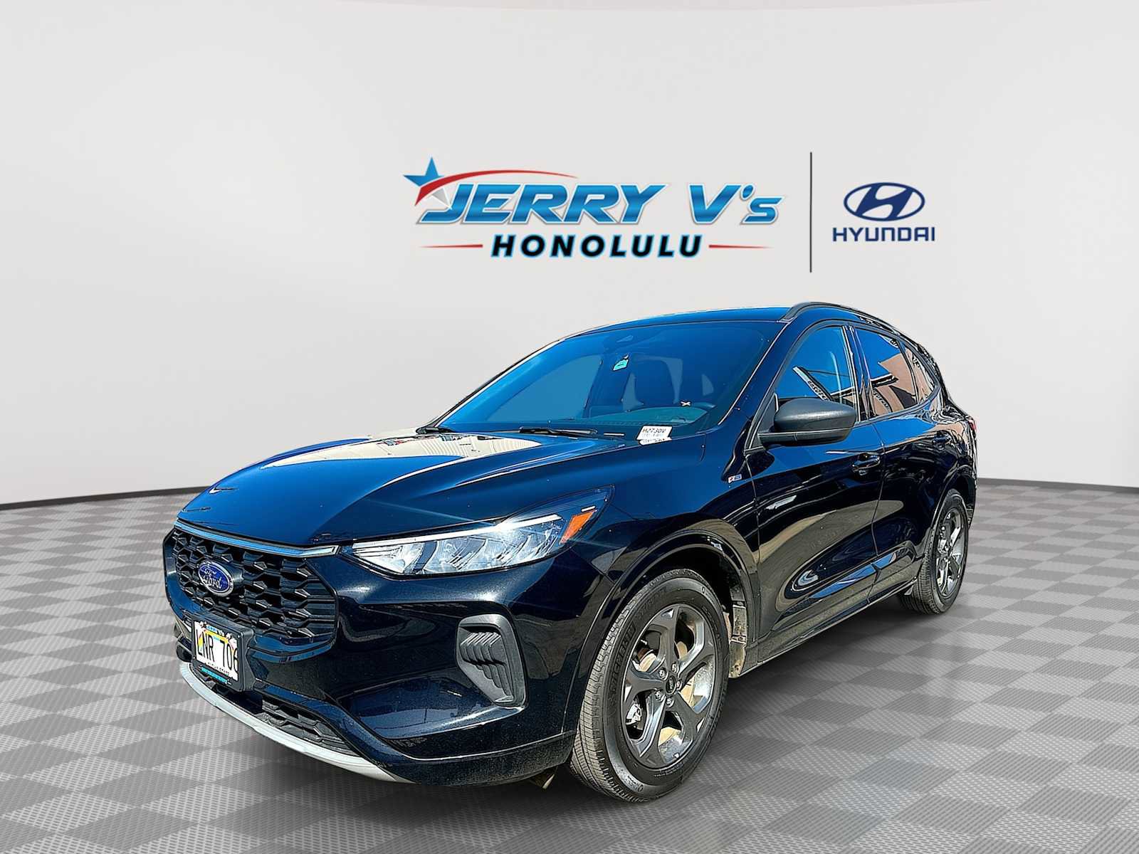 Used 2024 Ford Escape ST-Line image 1