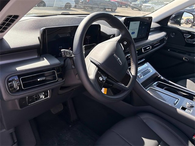 New 2025 Lincoln Aviator AWD w/ Equipment Group 101A image 26