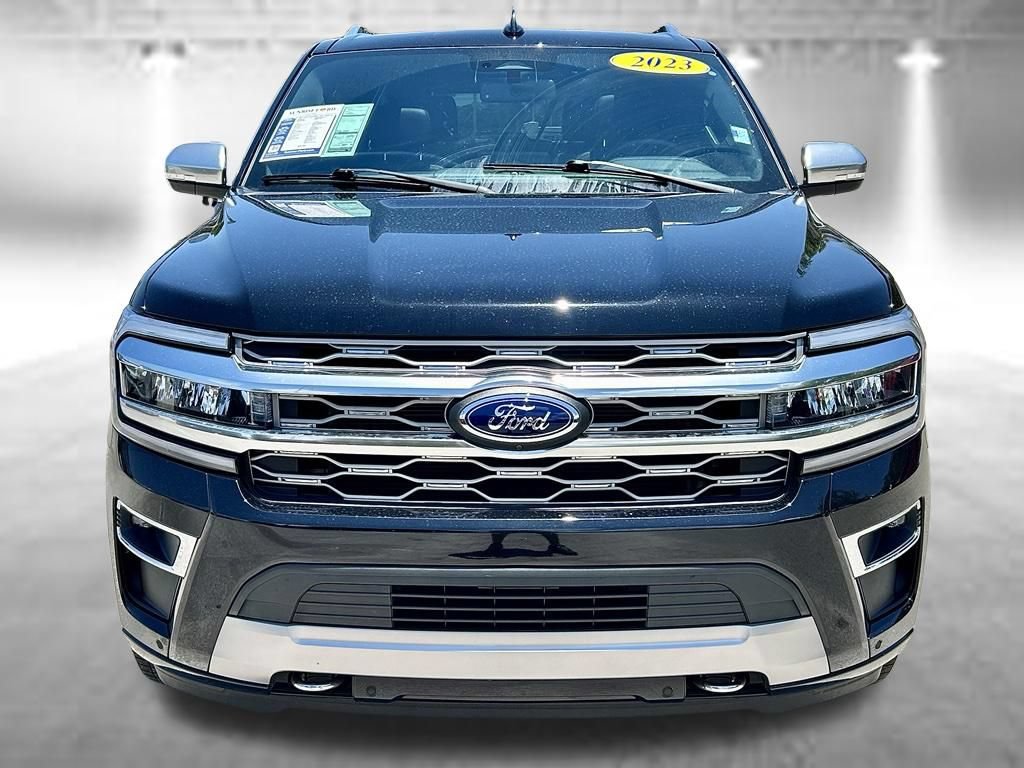 Used 2023 Ford Expedition Max Platinum AWD/4WD image 2