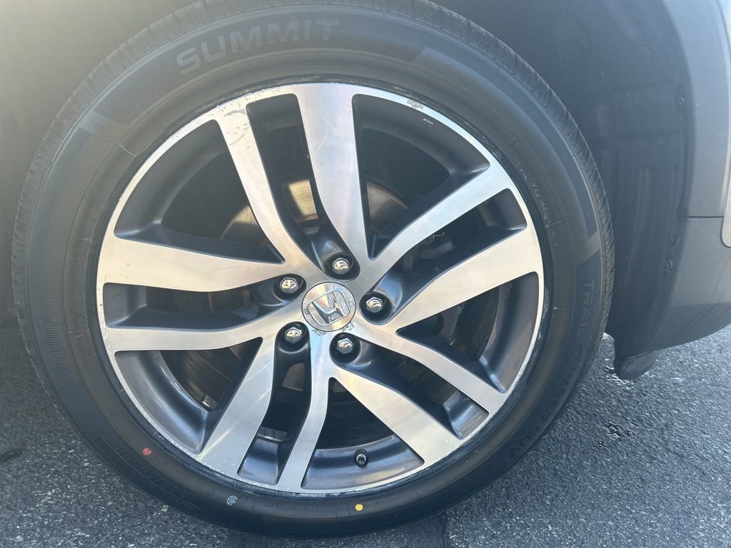 Used 2017 Honda Pilot Touring image 9