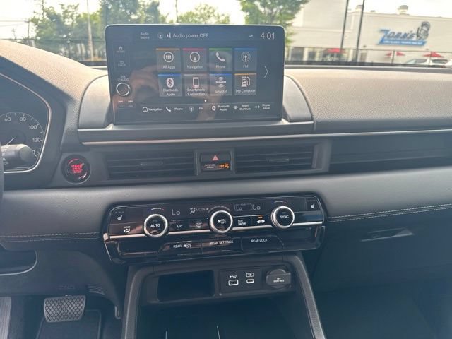Certified 2023 Honda Pilot Touring image 17