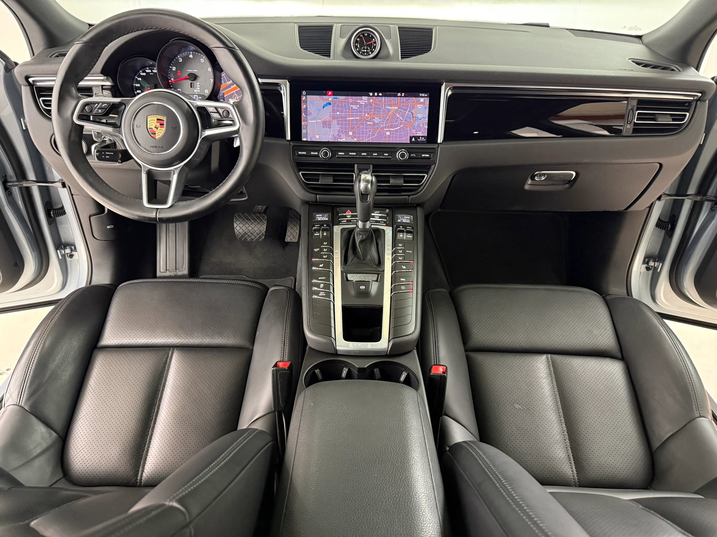 Used 2020 Porsche Macan S image 2