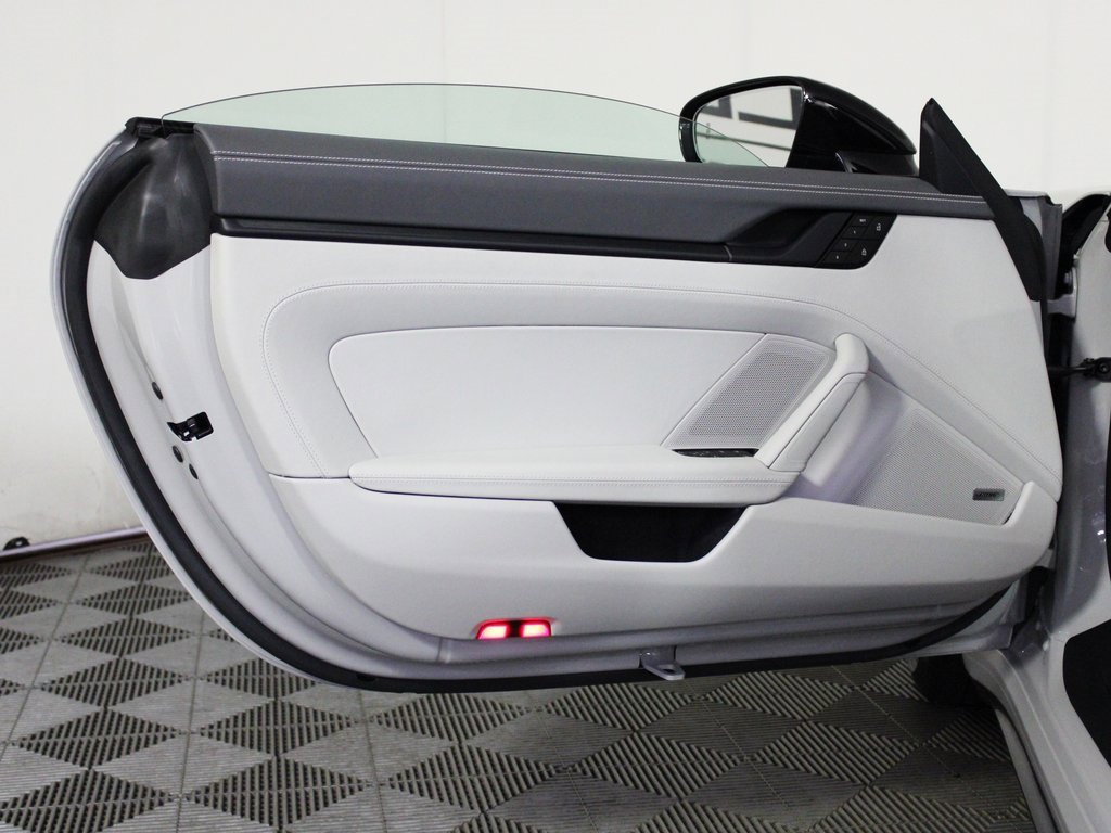 Used 2024 Porsche 911 Carrera GTS image 19