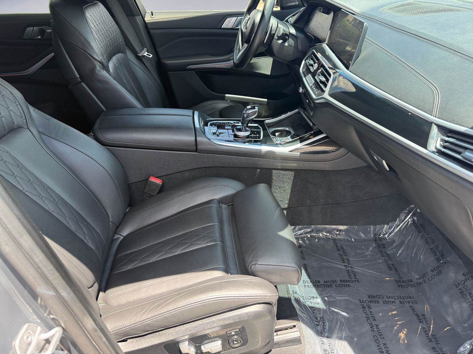 New 2026 Cadillac XT5 Luxury AWD/4WD image 13
