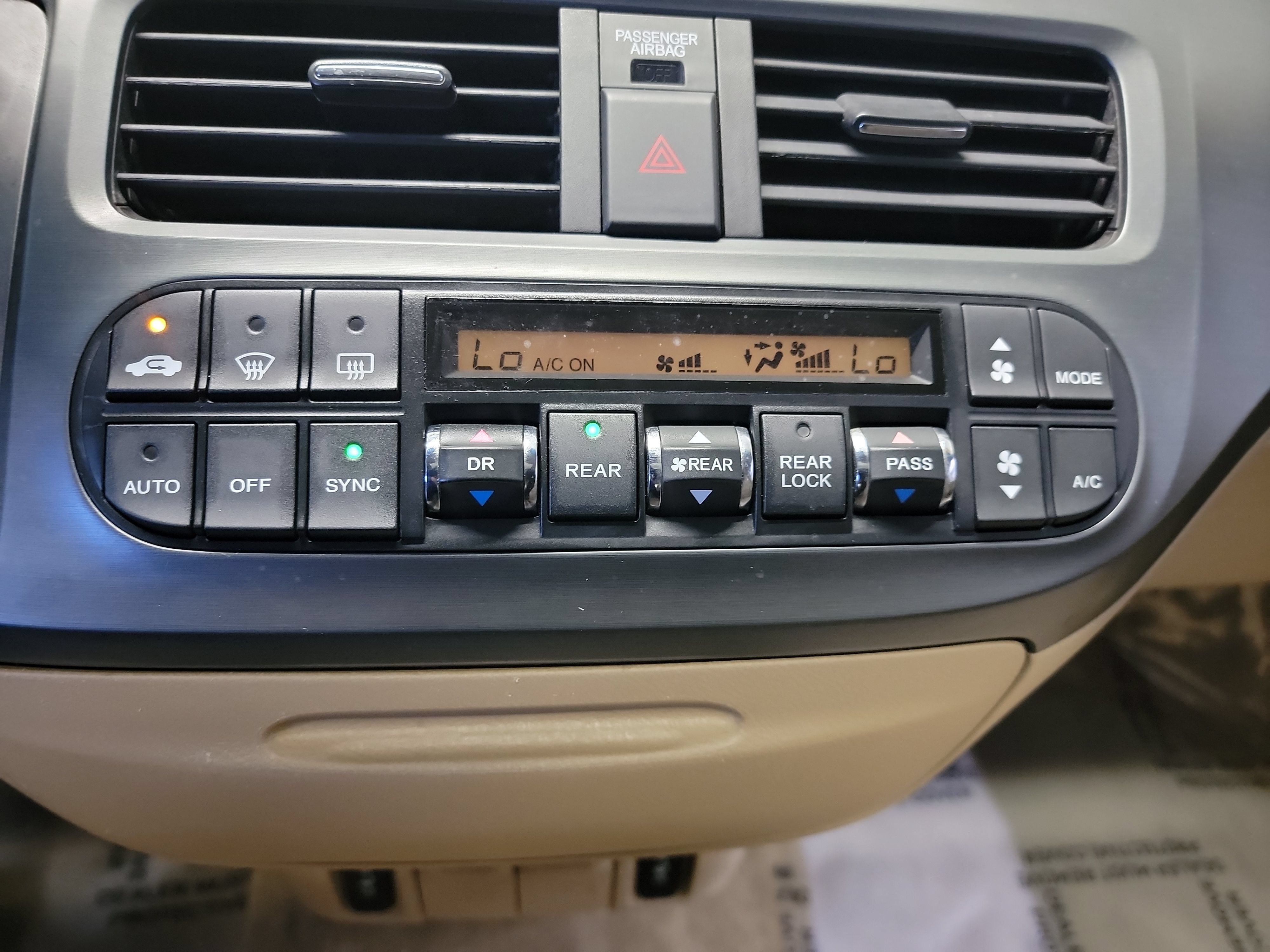 Used 2005 Honda Odyssey EX-L image 21