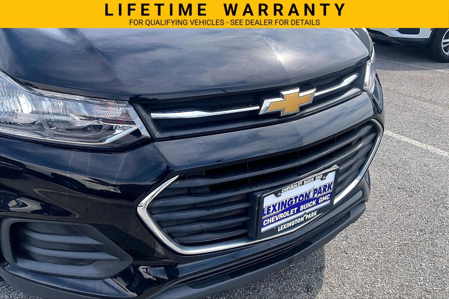 Used 2020 Chevrolet Trax LS w/ Tint and Cruise Package AWD/4WD image 5