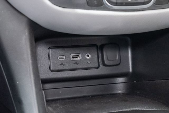 Used 2022 Chevrolet Equinox LS w/ LS Convenience Package image 19