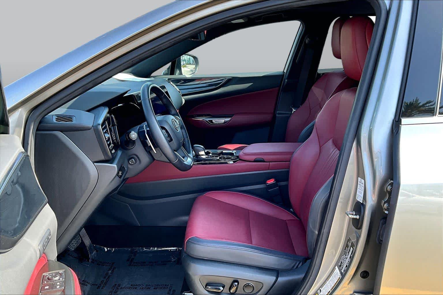 Used 2024 Lexus NX 350h AWD image 8