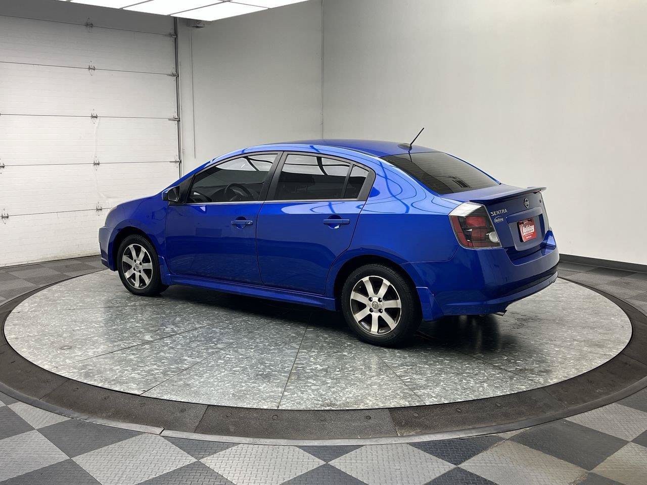 Used 2012 Nissan Sentra 2.0 SR w/ Special Edition Pkg FWD video 2