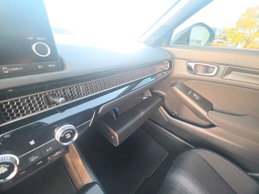 Used 2025 Honda Civic Sport image 21