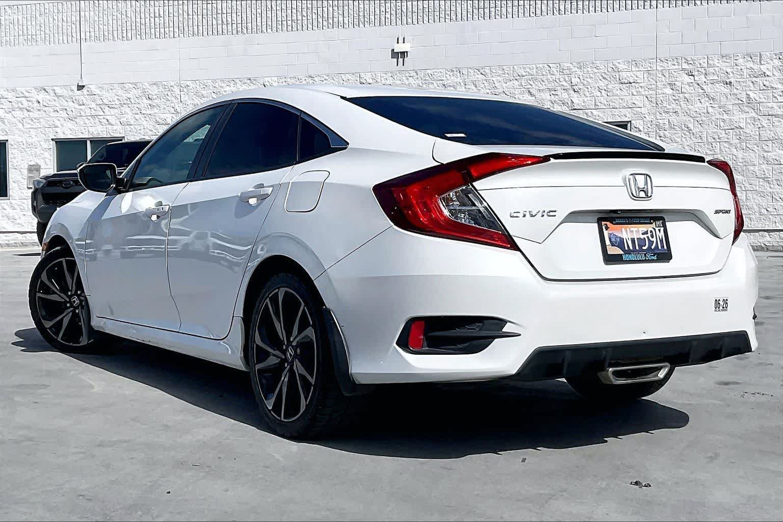 Used 2019 Honda Civic Sport image 4