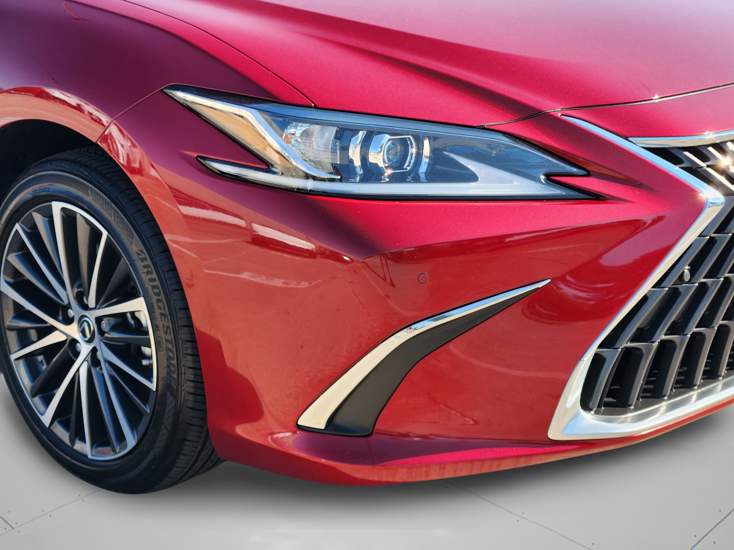 Certified 2025 Lexus ES 350 w/ Premium Package FWD image 35