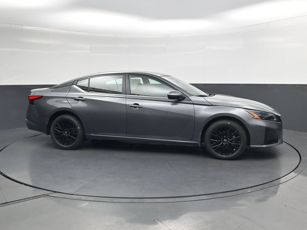 New 2026 Nissan Altima 2.5 SV AWD/4WD image 4