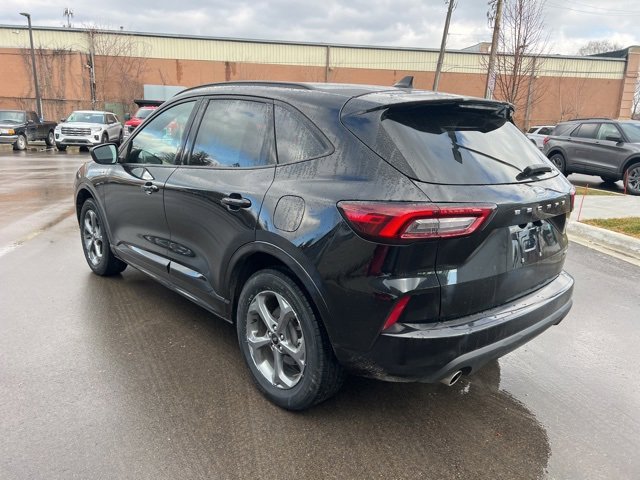 Used 2023 Ford Escape ST-Line image 7