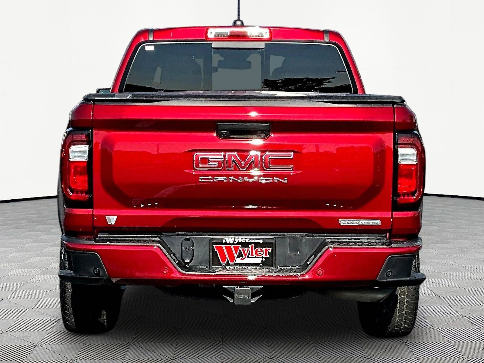 Used 2025 GMC Canyon Elevation w/ Convenience Package AWD/4WD image 5
