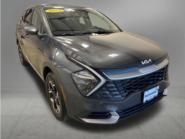 Used 2023 Kia Sportage LX AWD/4WD image 8