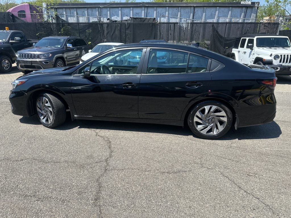 Used 2024 Subaru Legacy Limited AWD/4WD image 4