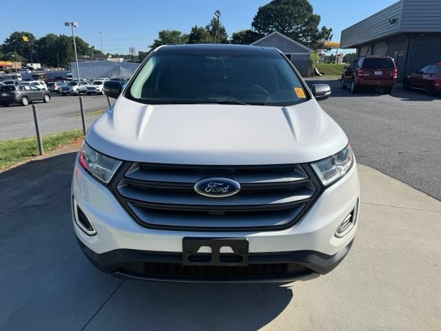 Certified 2018 Ford Edge SEL w/ Canadian Touring Package AWD/4WD image 3