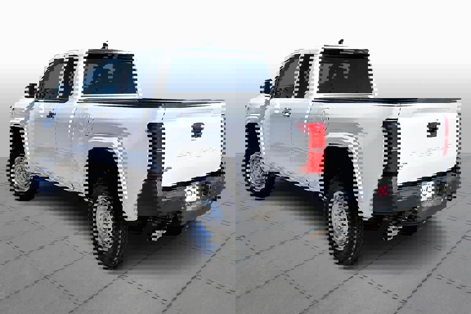 Used 2024 Toyota Tacoma SR image 11