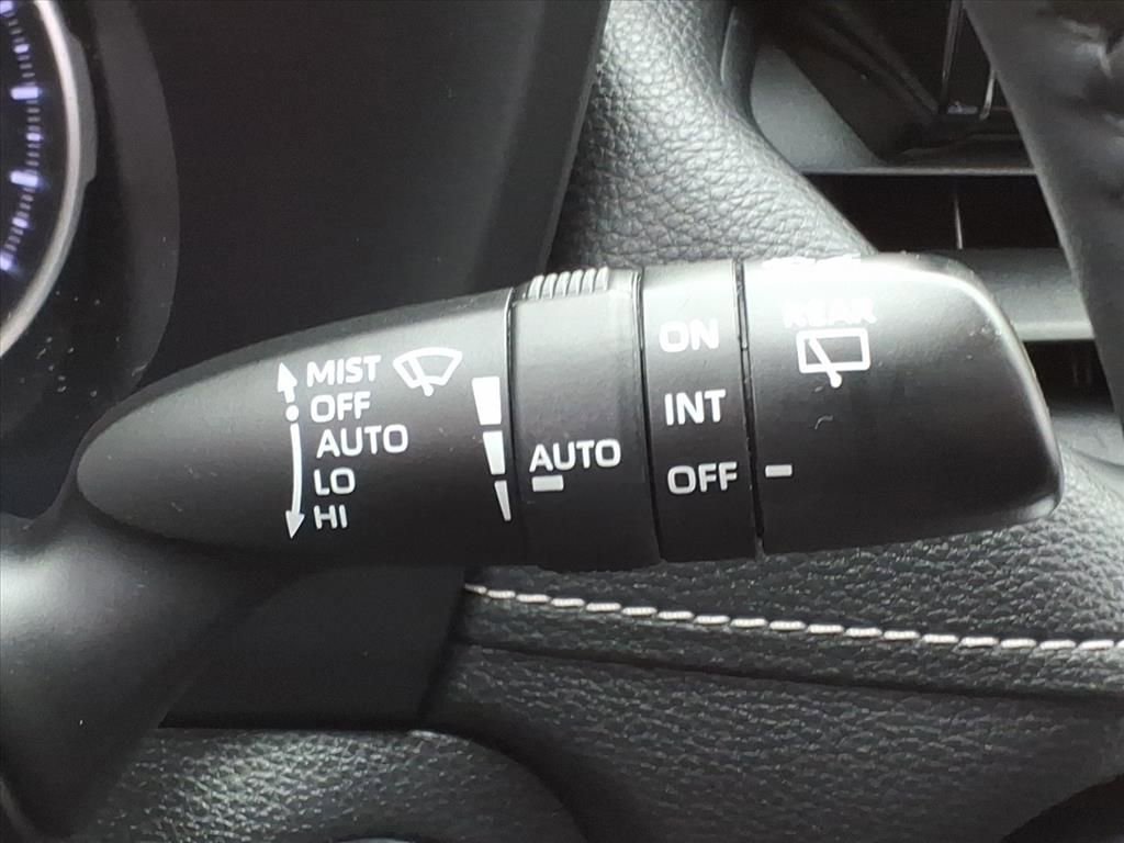 Used 2021 Toyota RAV4 XLE w/ Convenience Package image 31