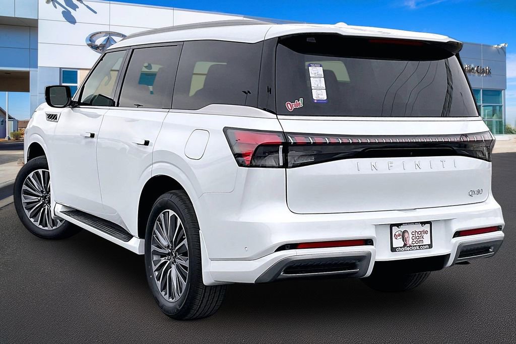 New 2026 INFINITI QX80 Luxe w/ Cargo Package RWD image 3