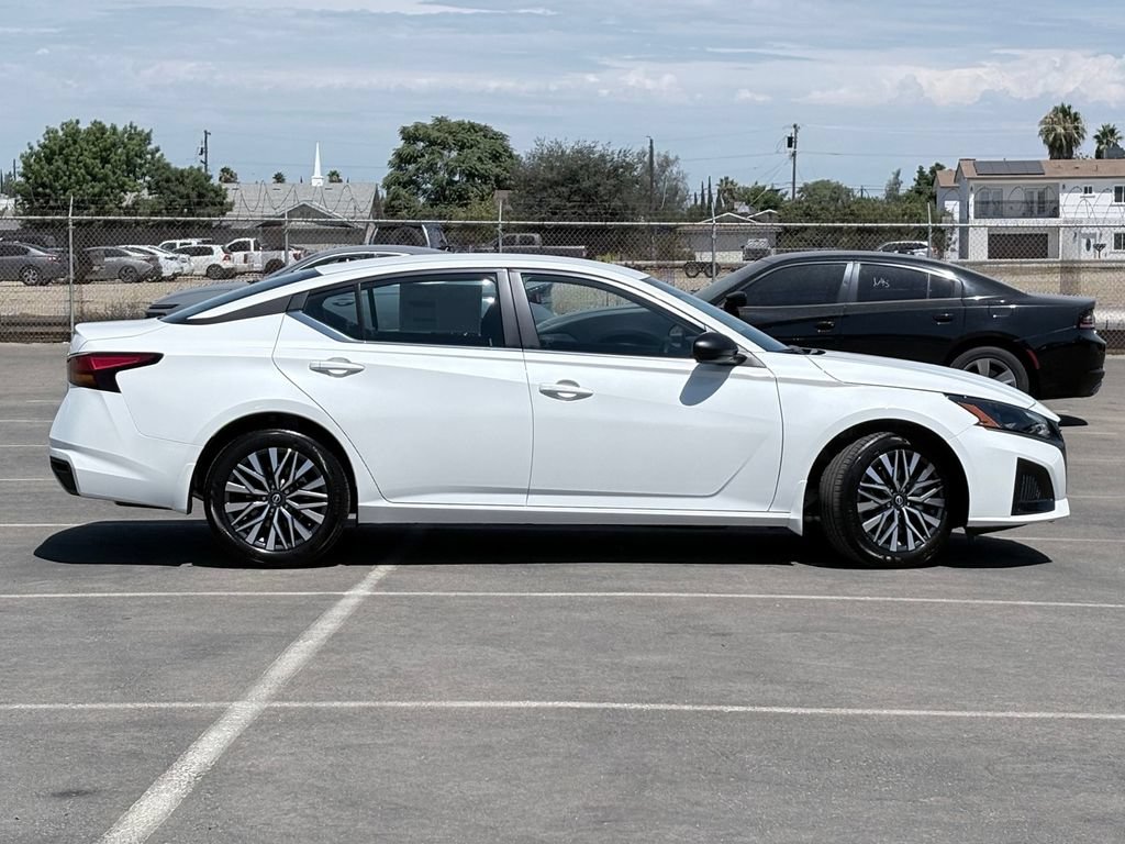New 2026 Nissan Altima 2.5 SV FWD image 3