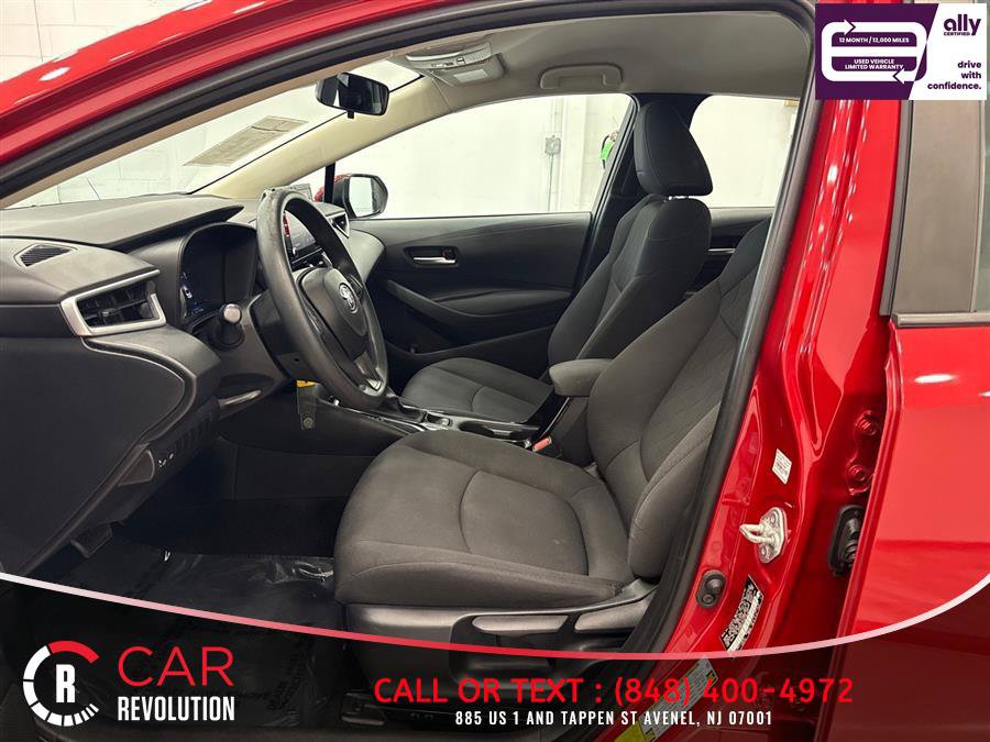 Used 2021 Toyota Corolla LE FWD image 11