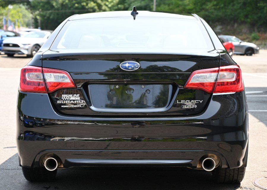 Used 2017 Subaru Legacy 3.6R Limited image 7