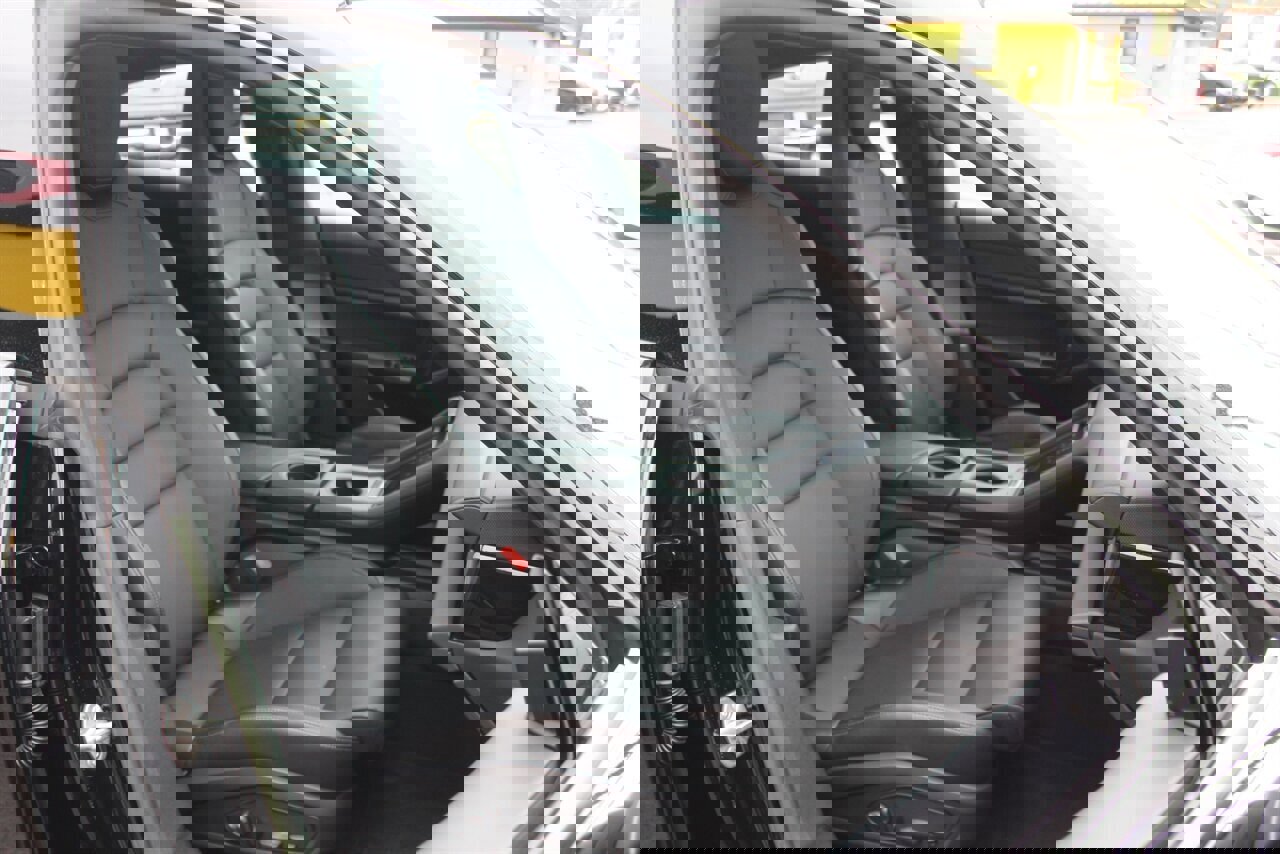 Used 2022 Porsche Taycan image 14